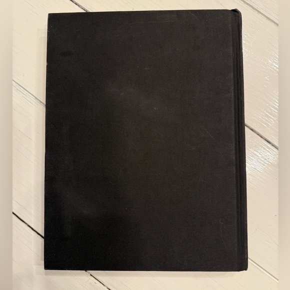 Where The Sidewalk Ends (Hard Cover) - Picture 3 of 9